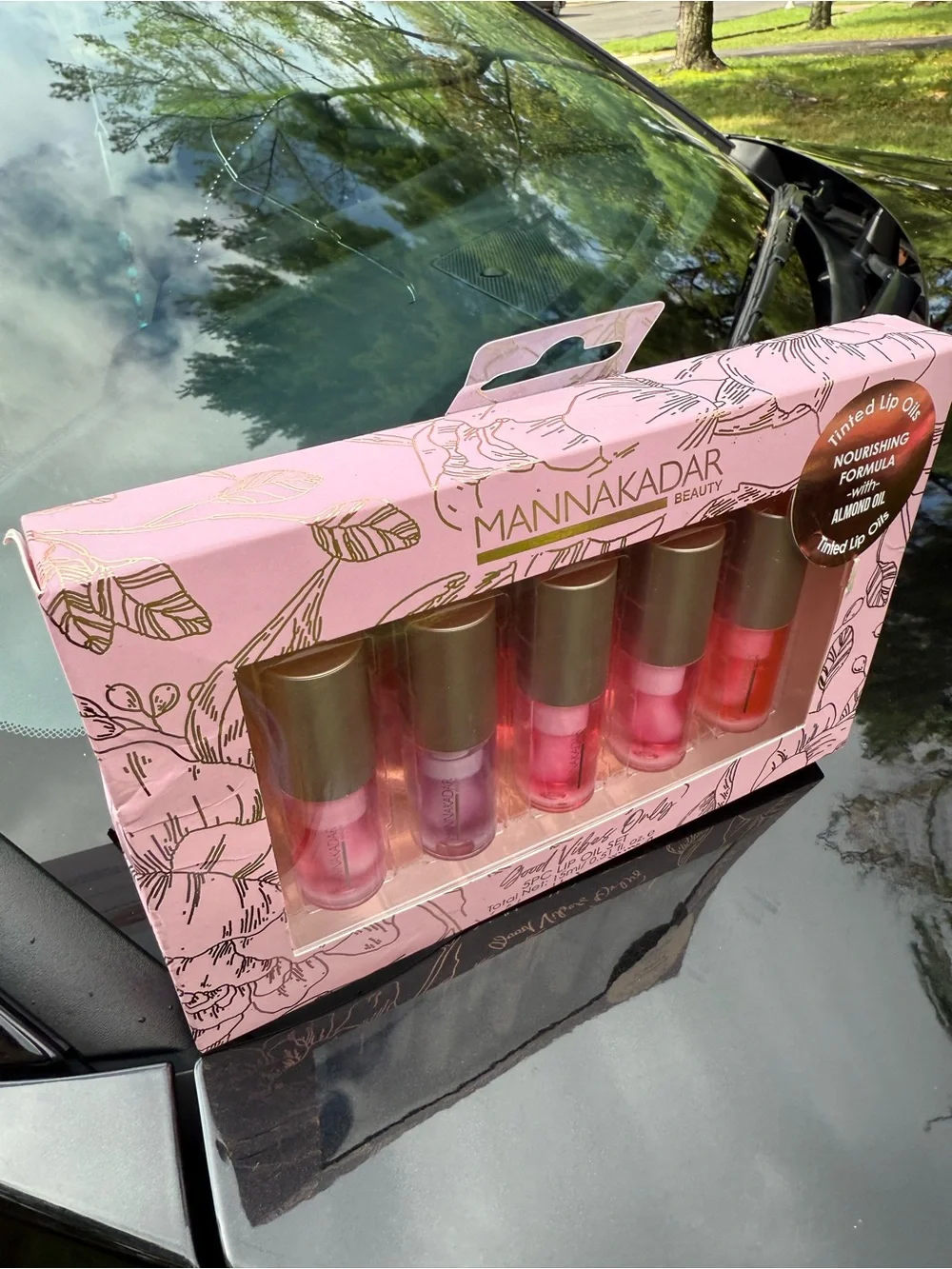 Manna Kadar five tinted